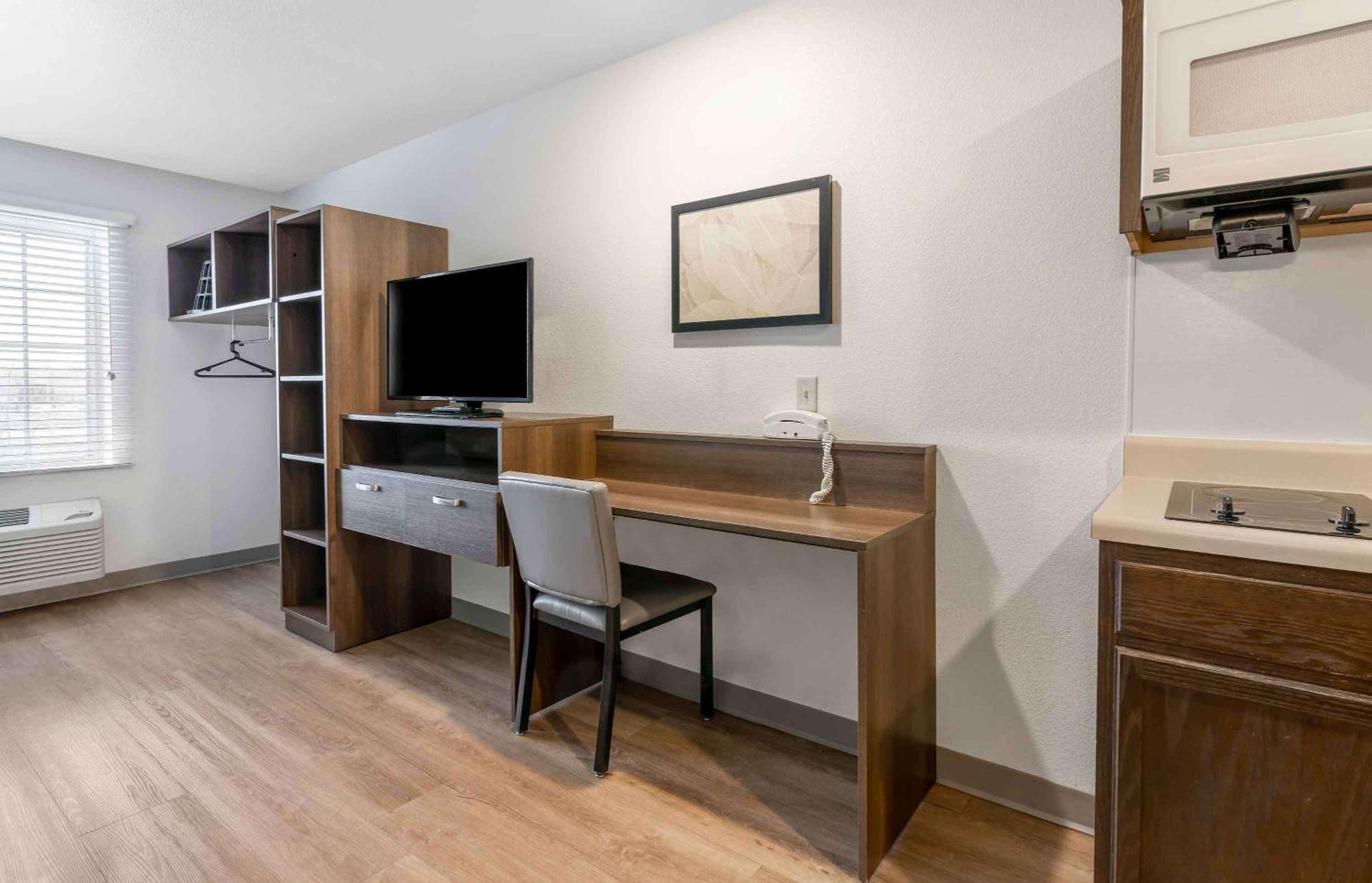 Extended Stay America Select Suites - Charlotte - Northlake Esterno foto